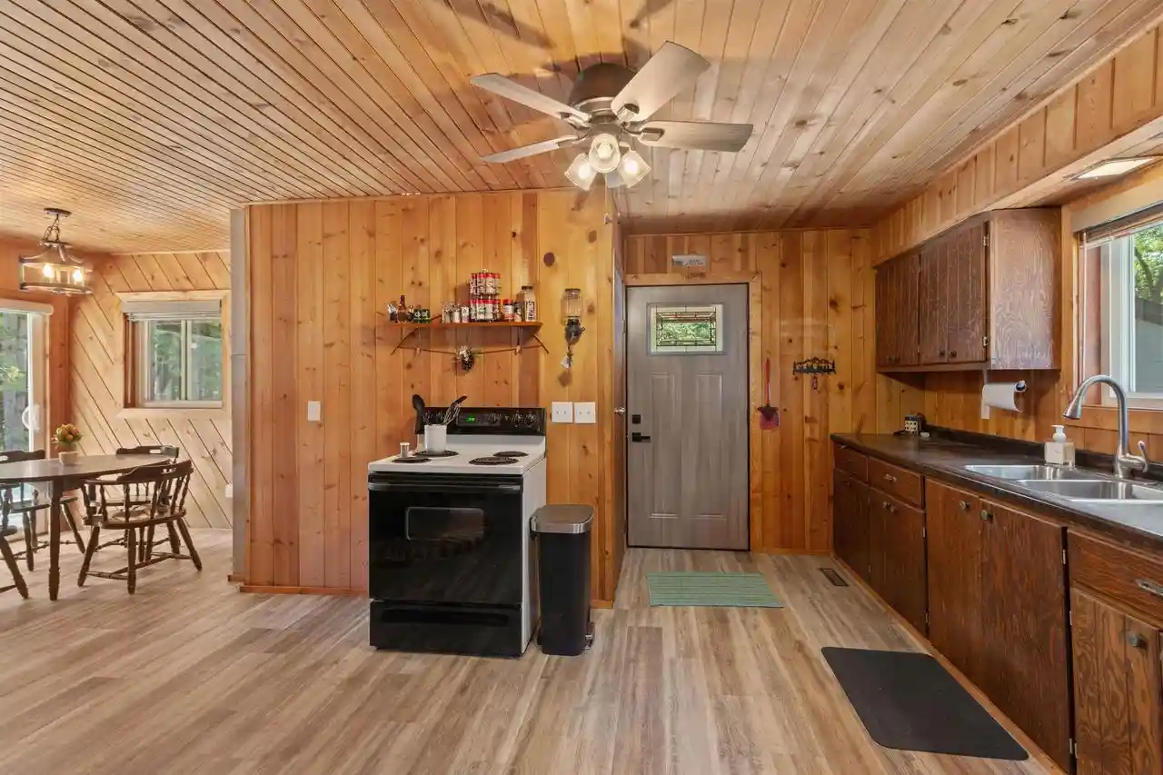 4th image of 1148 Chicago Dr Dr, Friendship, WI 53934 | MLS# 2029929