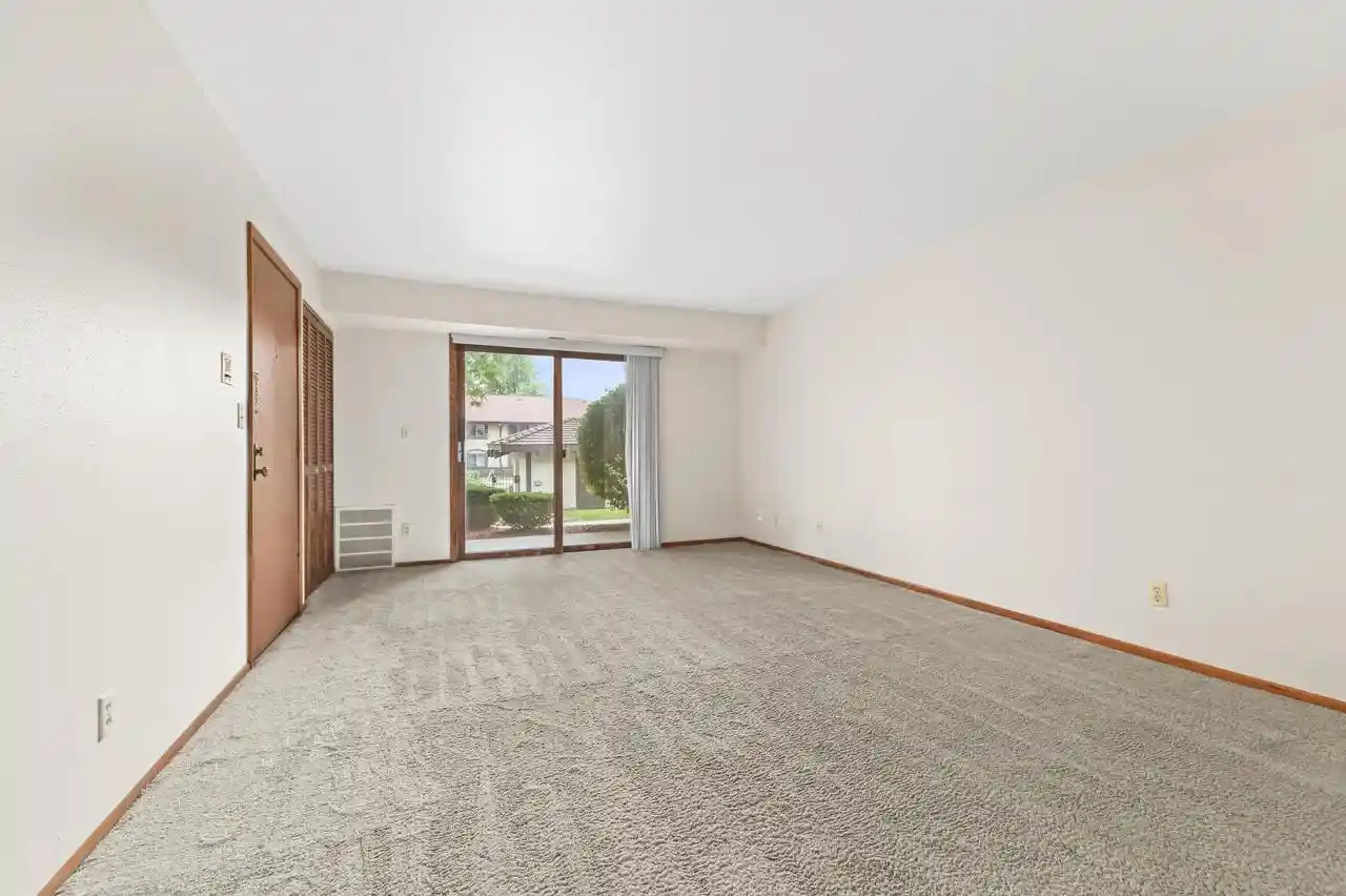 24th image of N82w13514 Fond Du Lac Avenue Avenue #B-105, Menomonee Falls, WI 53051 | MLS# 1975203