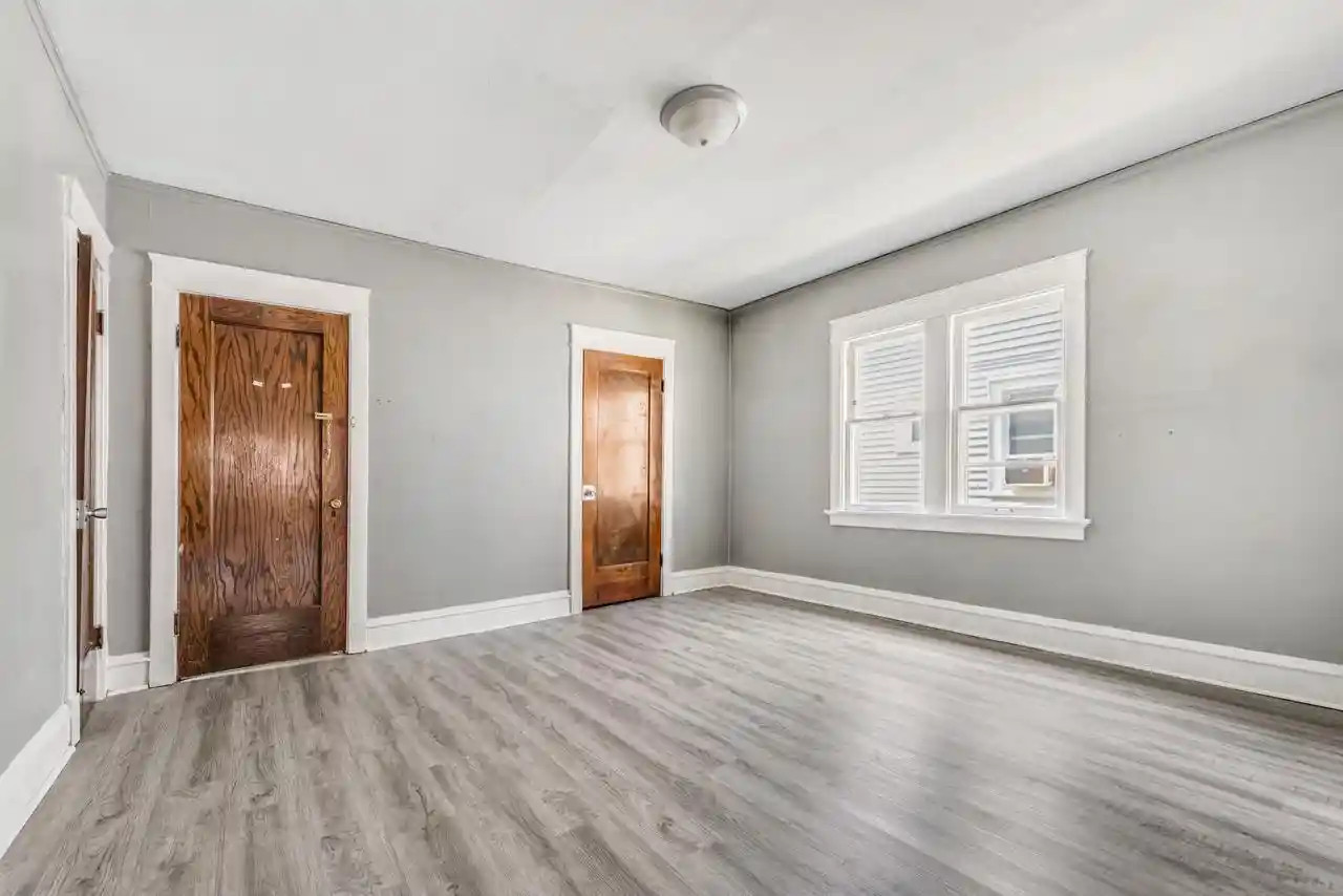 Listing Photo 5 - Condo for sale in building located at 2828 N 49Th St St, Milwaukee, WI 53210 - Unit #2830