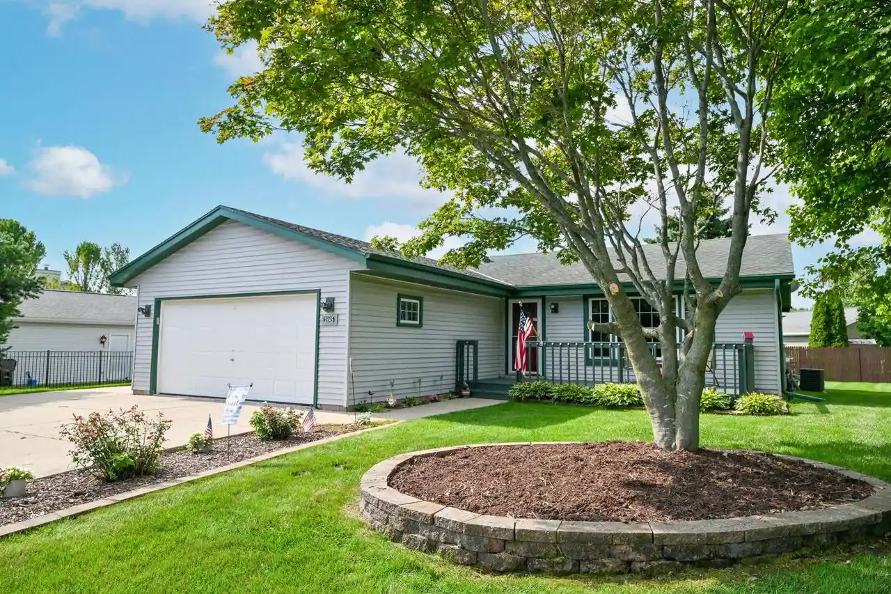 1st image of 2845 Sandpiper Lane Lane, Caledonia, WI 53402 | MLS# 1975214