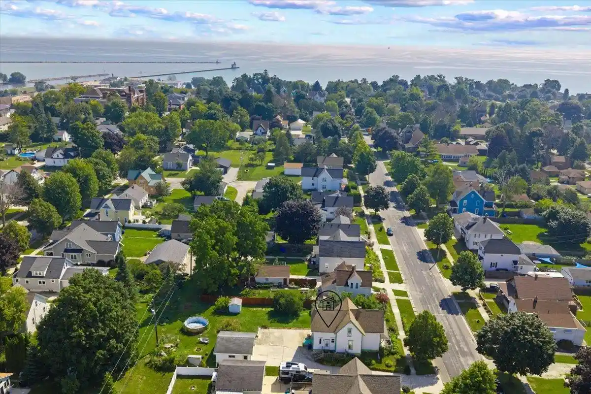 3rd image of 625 Center Street Street, Kewaunee, WI 54216 | MLS# 50330585
