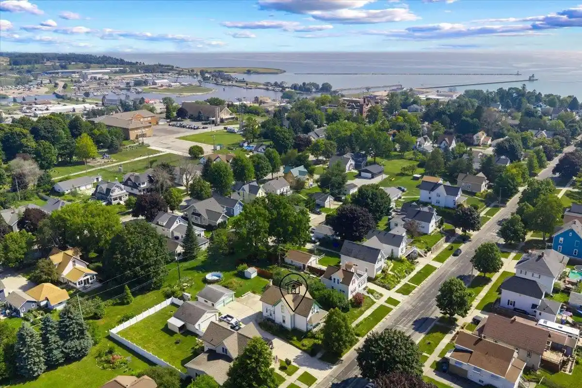 4th image of 625 Center Street Street, Kewaunee, WI 54216 | MLS# 50330585