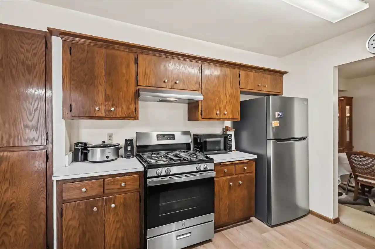 2nd image of 2517 W Chestnut Road Road, Mequon, WI 53092 | MLS# 1975207