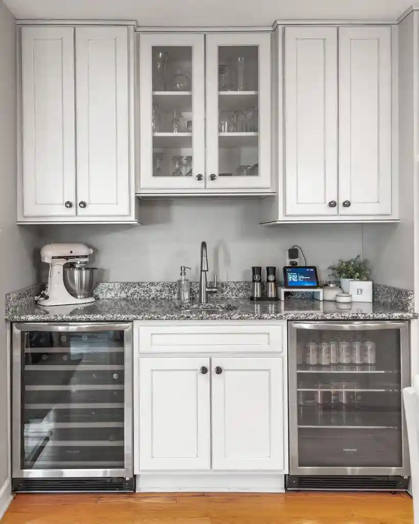 2nd image of 12556 N La Belle Court Court, Mequon, WI 53092 | MLS# 1975216