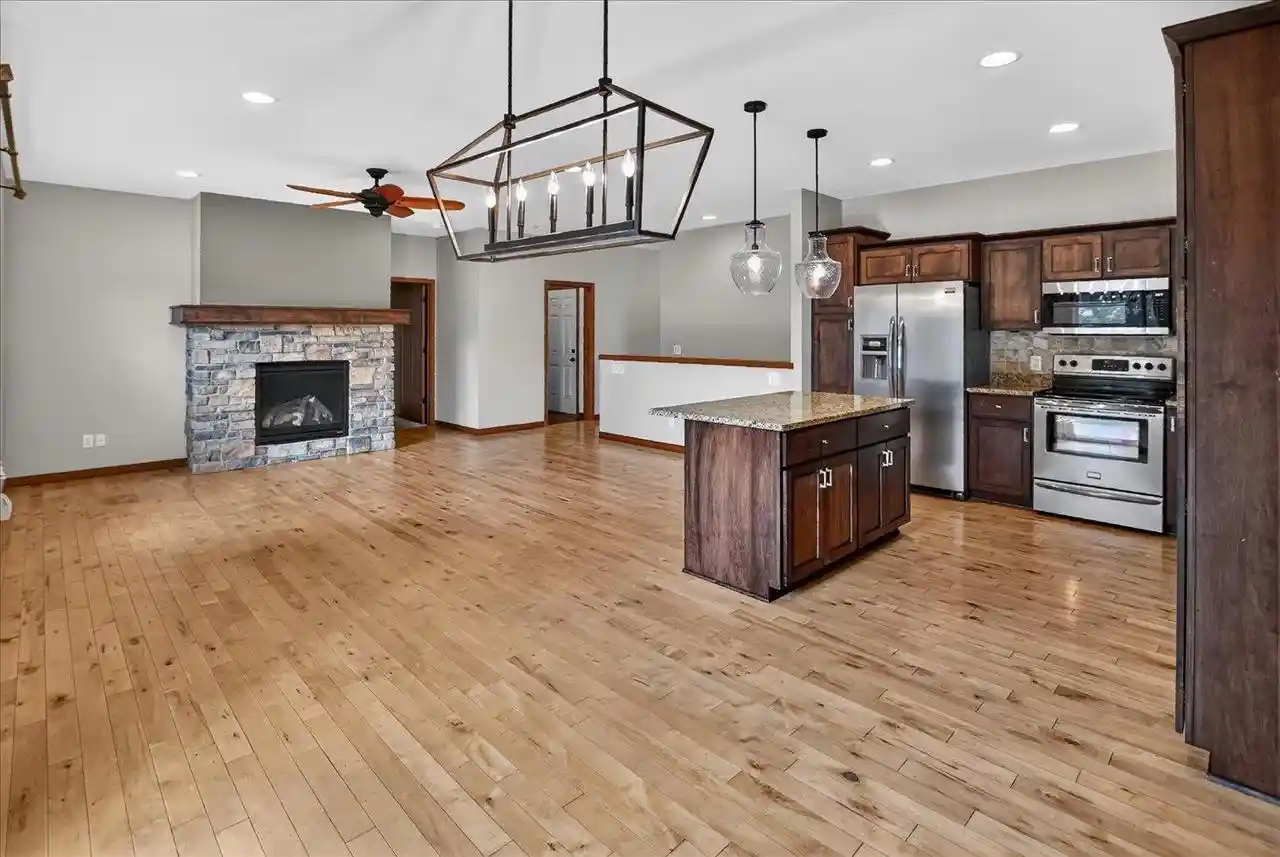 4th image of 8927 Sunstone Lane Lane, Middleton, WI 53562 | MLS# 2029941