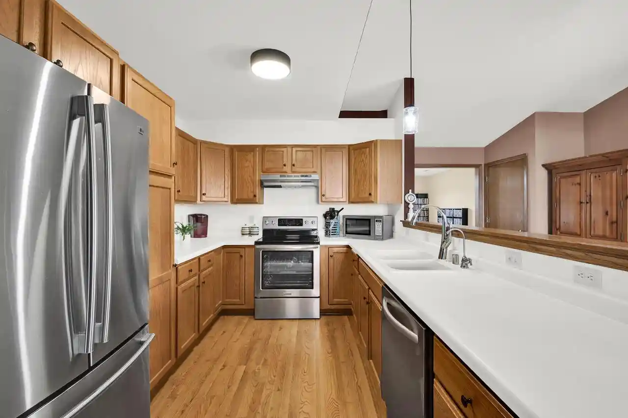 2nd image of 668 Westfield Wy, Pewaukee, WI 53072