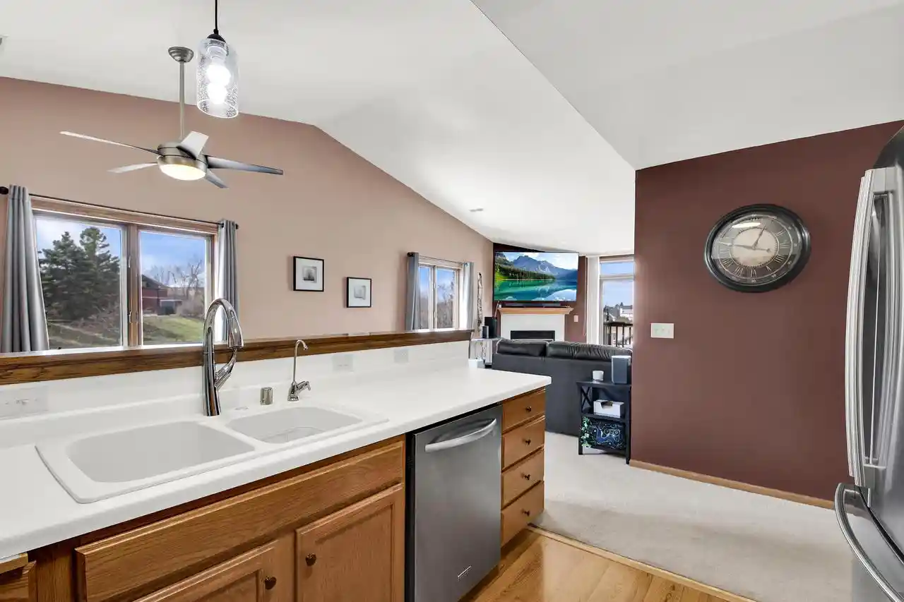 19th image of 668 Westfield Way #B, Pewaukee, WI 53072 | MLS# 1975228