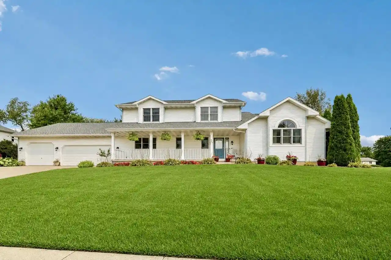 Photo 1 of Single family home for sale at 304 N Atwood Lane Lane, Deerfield, WI 53531 | MLS# 2029940 | Listing updated on 2026-09-02