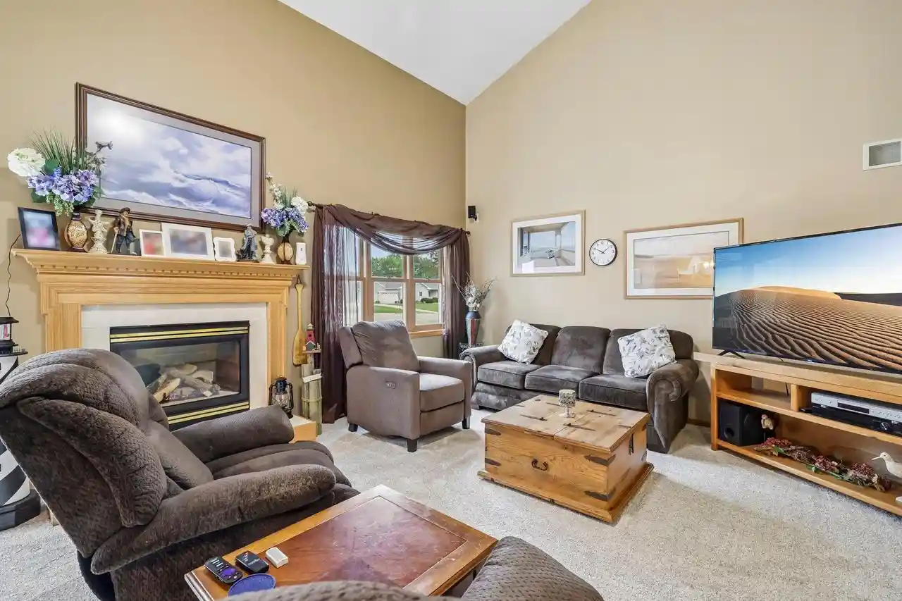 Photo 3 of Single family home for sale at 304 N Atwood Lane Lane, Deerfield, WI 53531 | MLS# 2029940 | Listing updated on 2026-09-02