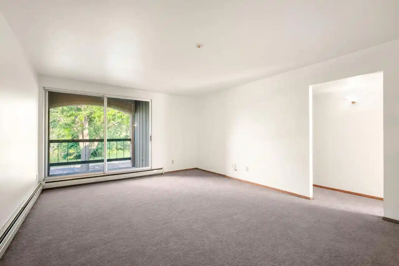 2nd image of 4000 W Rivers Edge Cir Cir, Milwaukee, WI 53209