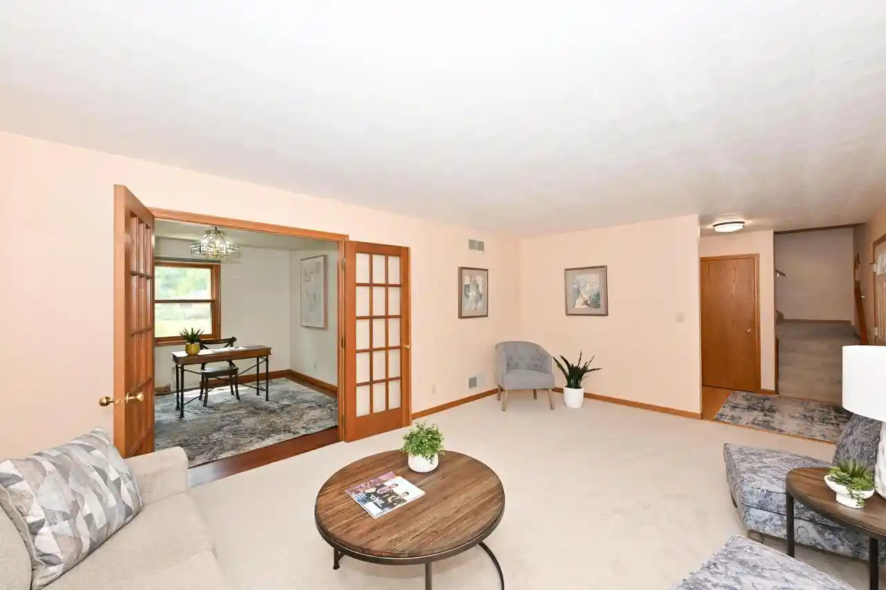 5th image of 14335 W Meadowshire Court Court, New Berlin, WI 53151 | MLS# 1975226