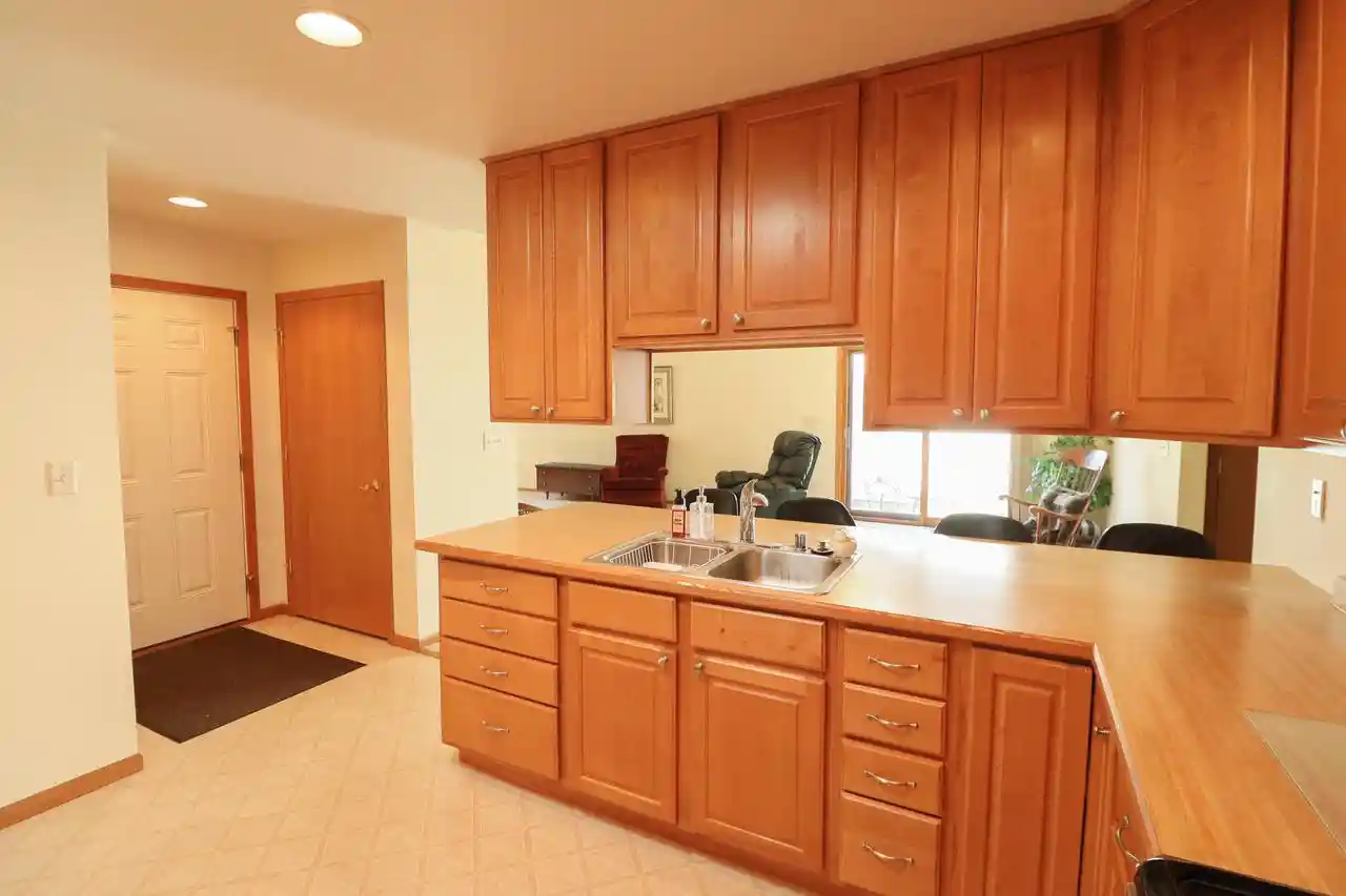 3rd image of 301 Crestwood Lane Lane, Onalaska, WI 54650 | MLS# 1975229