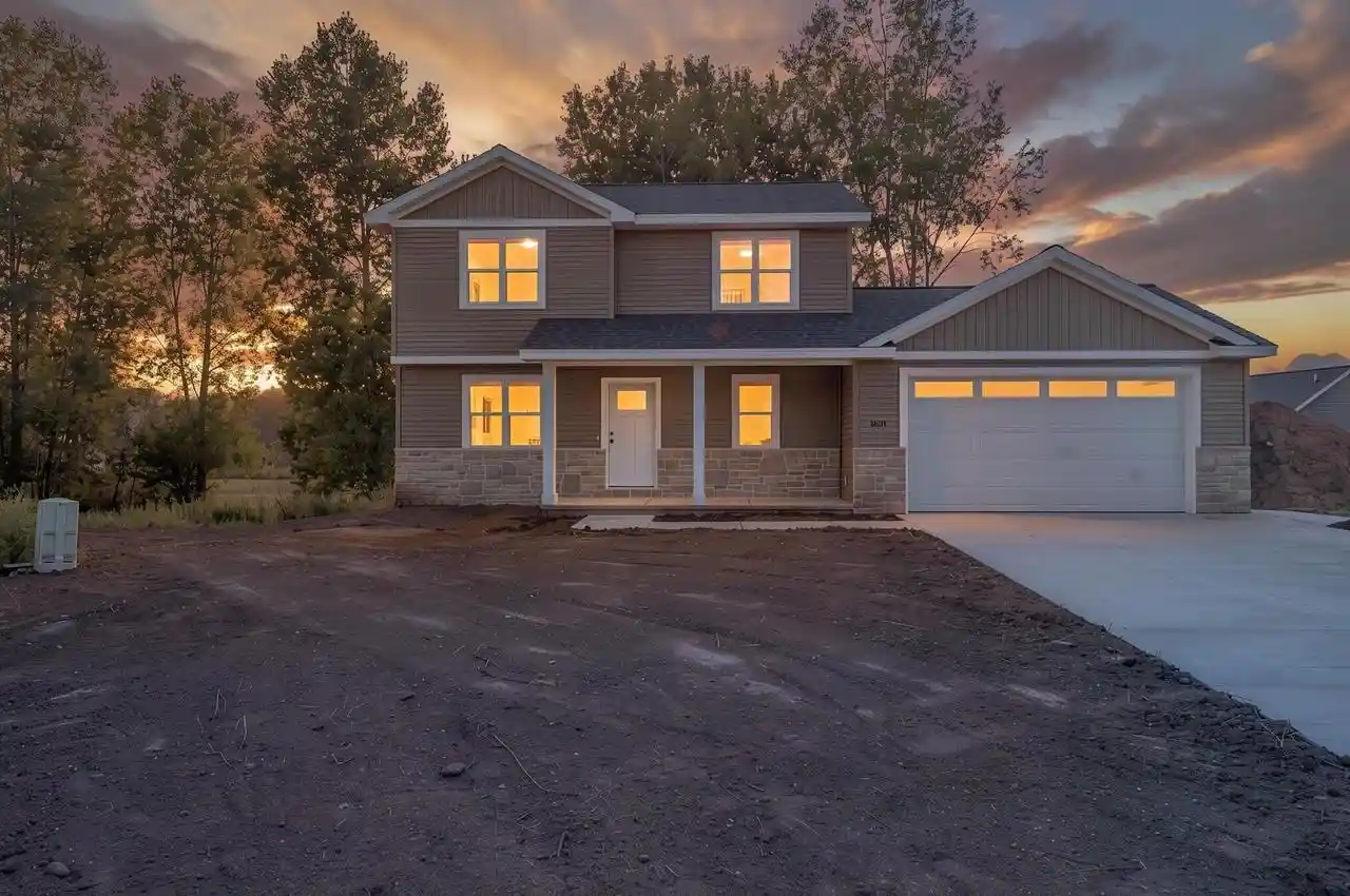 1st image of 1631 Emerson Court Court, Green Bay, WI 54313 | MLS# 50330595