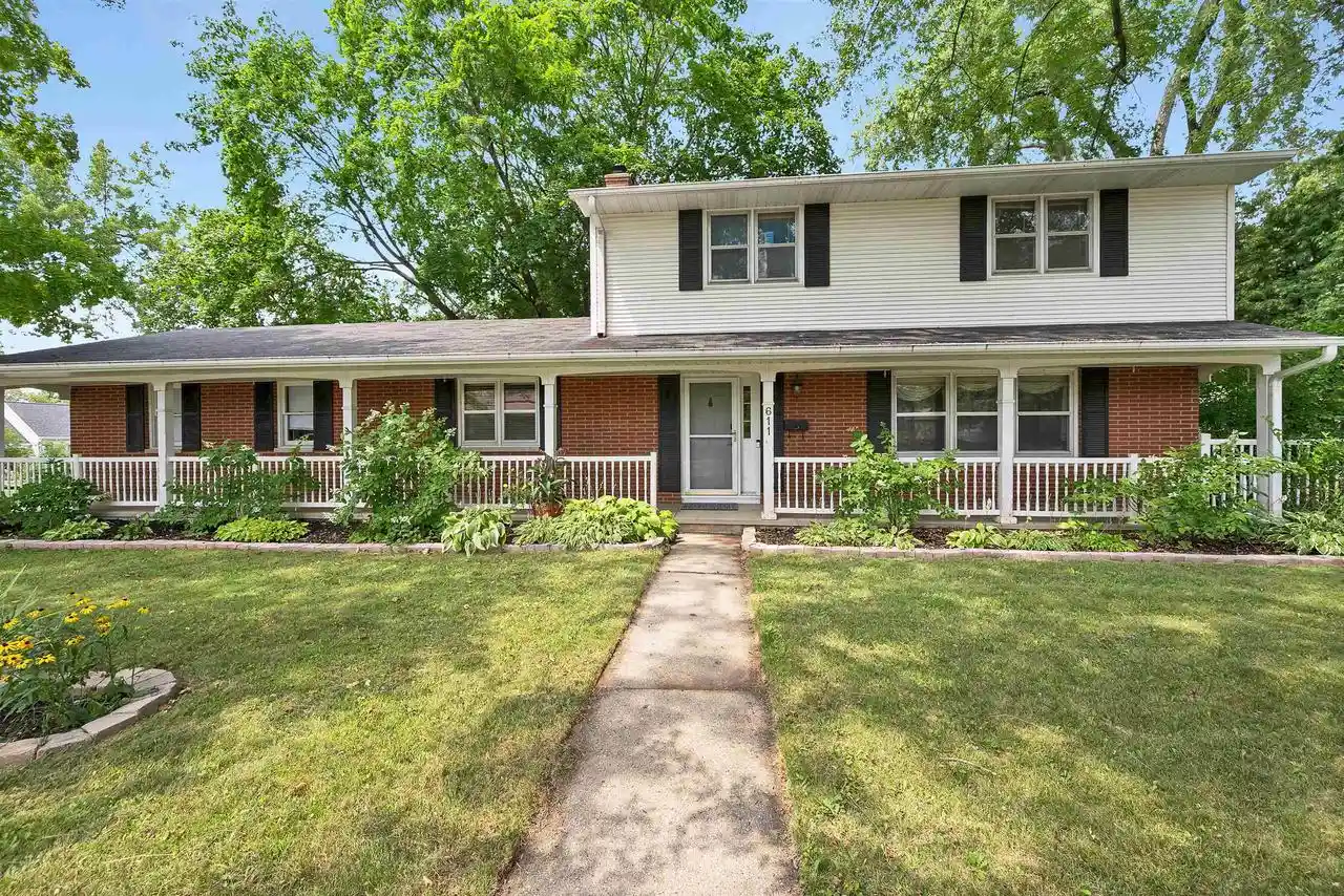 1st image of 611 Waubaunuqua Trail Trail, De Pere, WI 54115 | MLS# 50330592