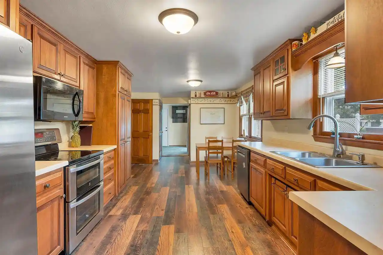 52nd image of 611 Waubaunuqua Trail Trail, De Pere, WI 54115 | MLS# 50330592