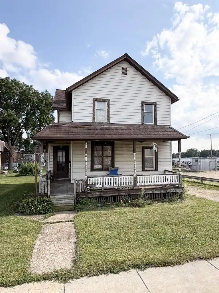 1st image of 221 W Mill Street Street, Beaver Dam, WI 53916 | MLS# 2029943