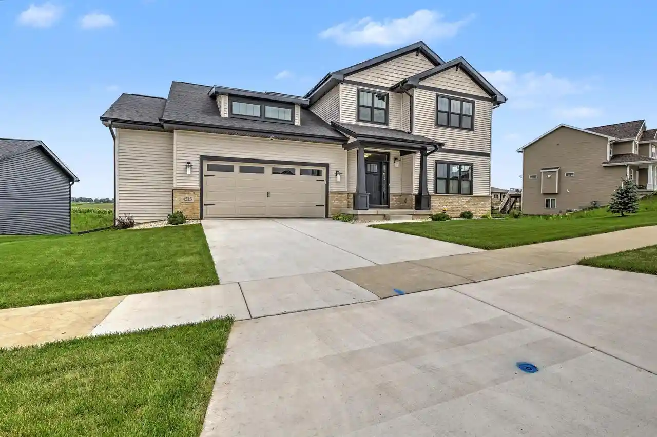 1st image of 4525 Hooded Merganser Dr Dr, Middleton, WI 53562 | MLS# 2029944