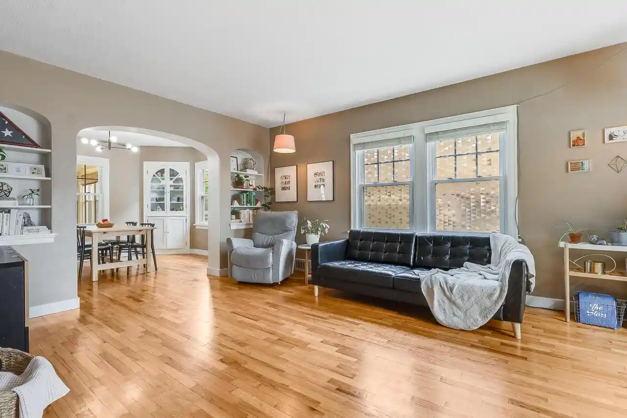 Photo 3 of Sale Pending at 2325 Mississippi Street Street, La Crosse, WI 54601 | MLS# 1975233 | Listing updated on 2026-10-05