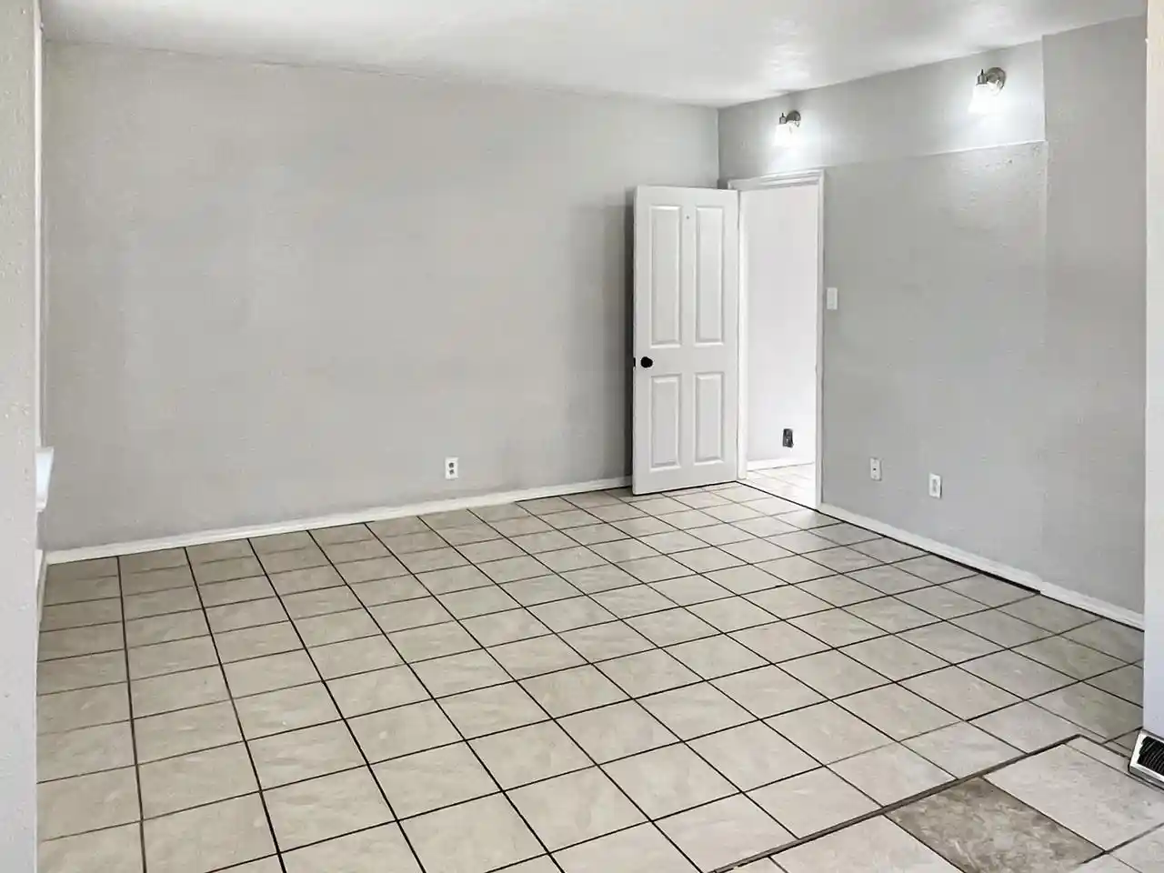 4th image of 1023 Dillingham Avenue Avenue, Sheboygan, WI 53081 | MLS# 1975235