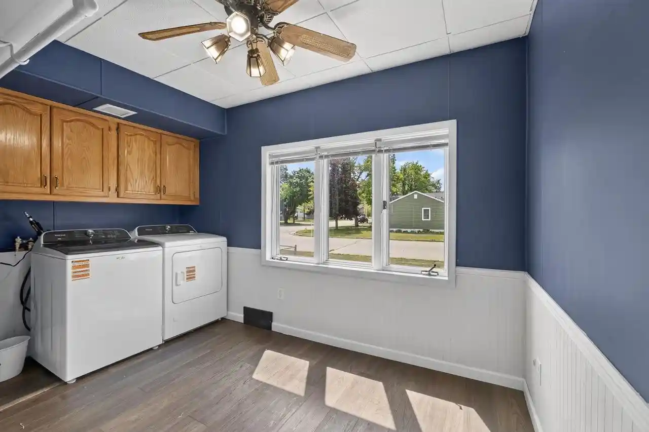 4th image of 301 N Noquebay Avenue Avenue, Peshtigo, WI 54157 | MLS# 50330605