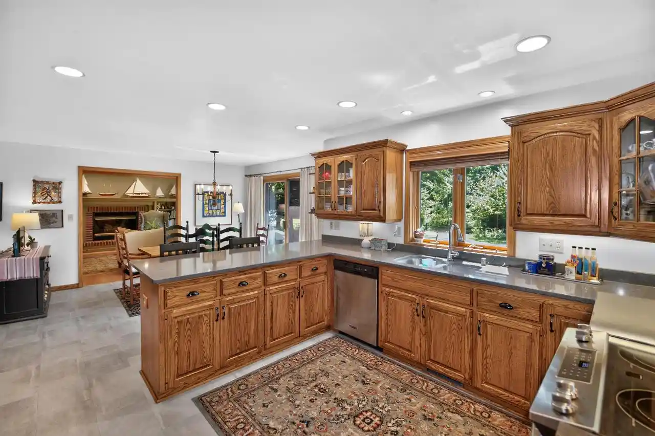 2nd image of 6605 Silver Shores Dr Dr, Cedar Grove, WI 53013 | MLS# 1975251