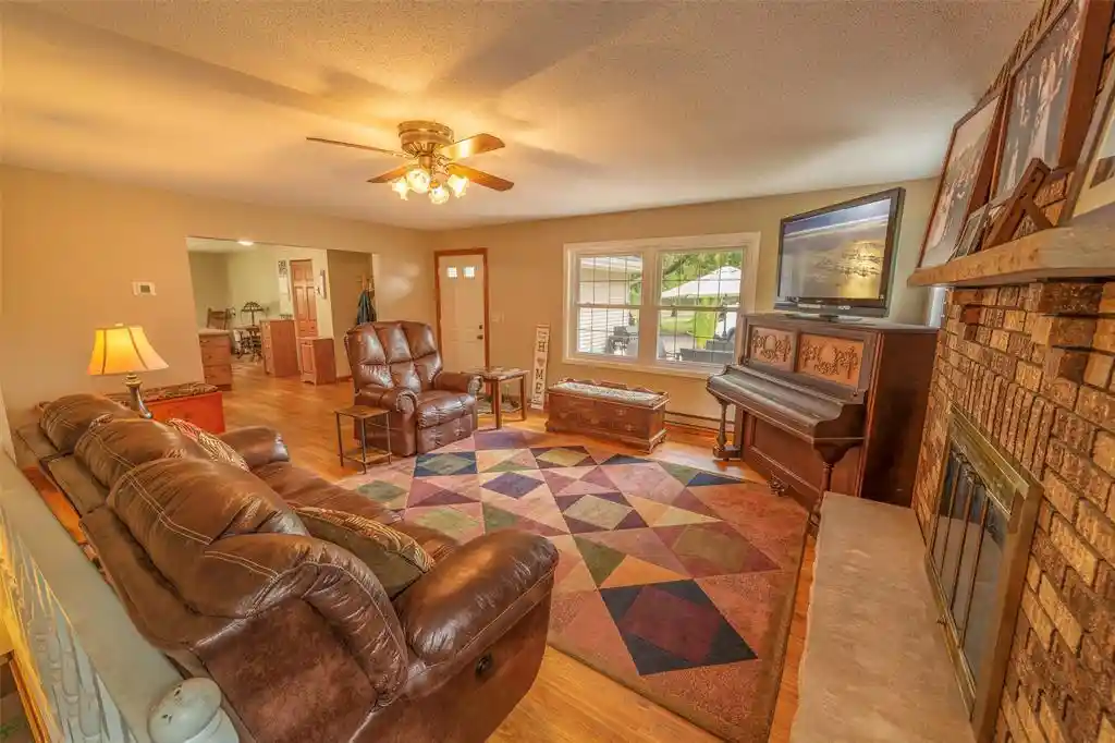 Photo 2 of Single family home for sale at 906 3rd Avenue Avenue, Durand, WI 54736 | MLS# 1604016 | Listing updated on 2026-09-15