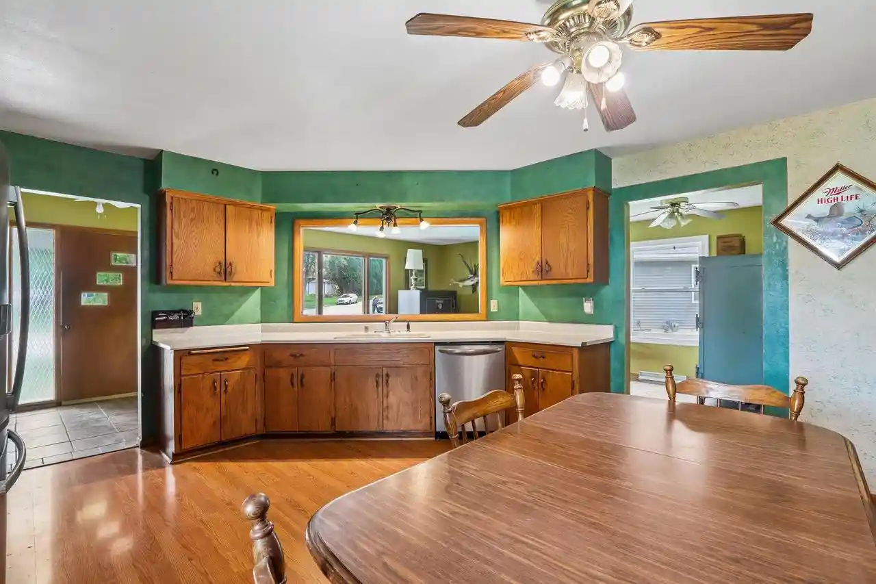 17th image of 400 Mary Lane Lane, Horicon, WI 53032 | MLS# 1975244