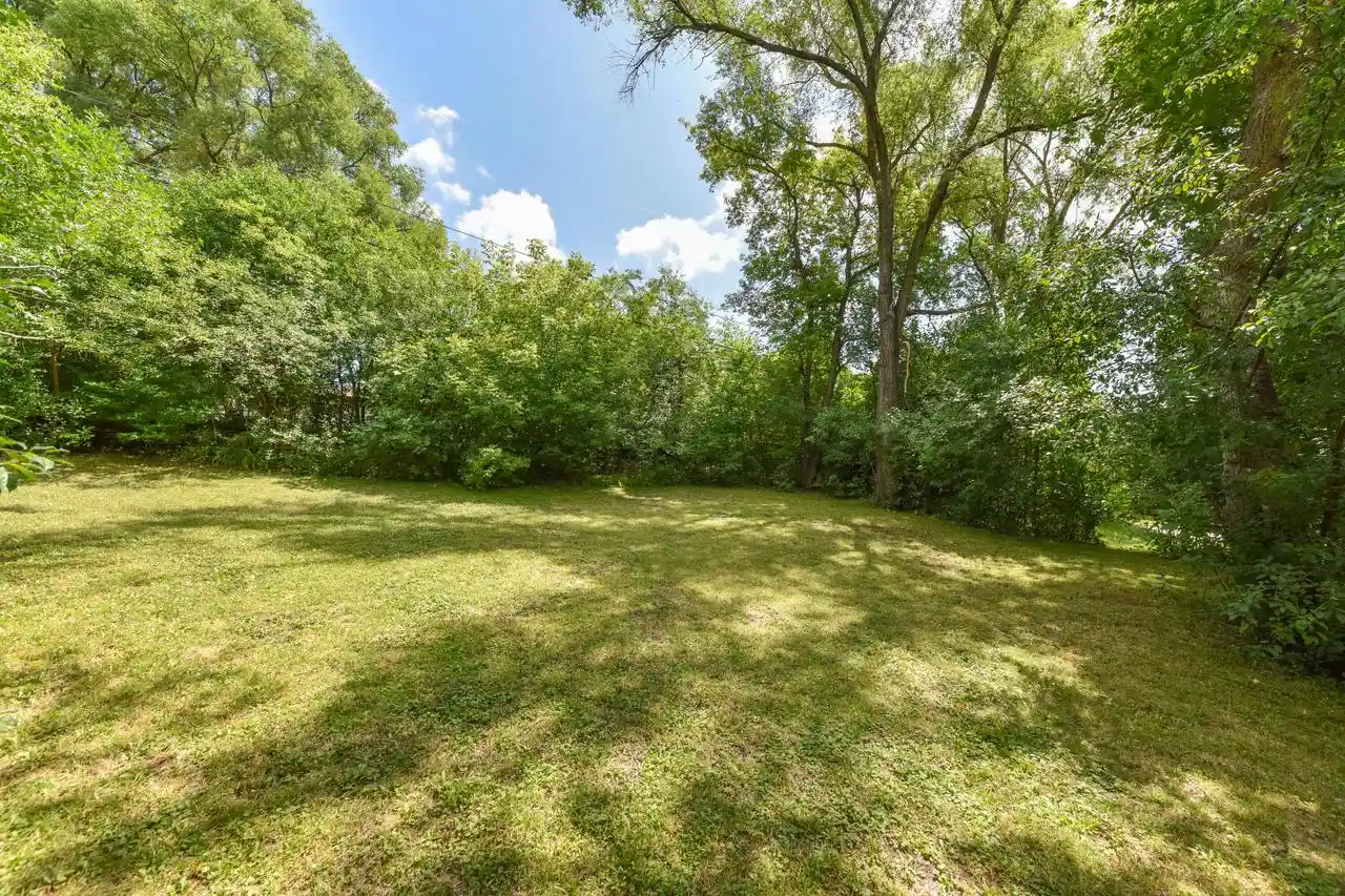 3rd image of 1605 Murray Avenue Avenue, Waukesha, WI 53186 | MLS# 1975246