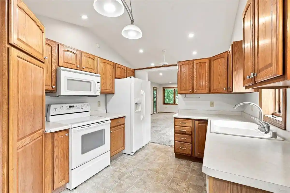 Photo 3 of Condo for sale at 615 Kensington Square Square, Stoughton, WI 53589 | MLS# 2029963 | Listing updated on 2026-08-20
