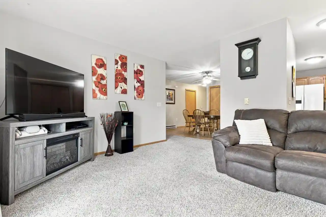 5th image of 1514 Watercress Circle Circle, West Bend, WI 53095 | MLS# 50330620