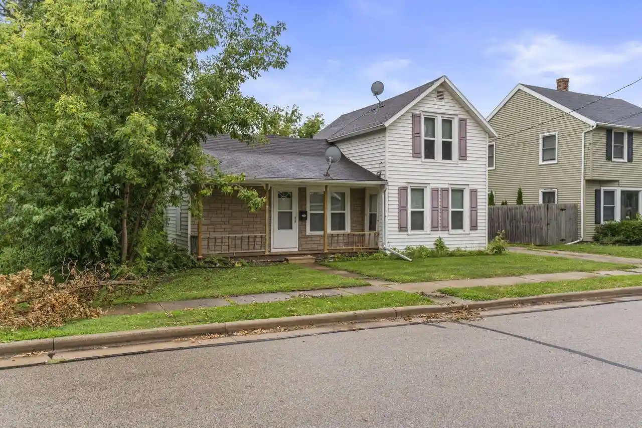 1st image of 413 Green Street Street, Neenah, WI 54956 | MLS# 50330623