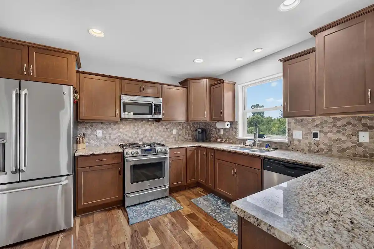 2nd image of 10421 Prairie Crossing Dr Dr, Caledonia, WI 53126 | MLS# 1975267