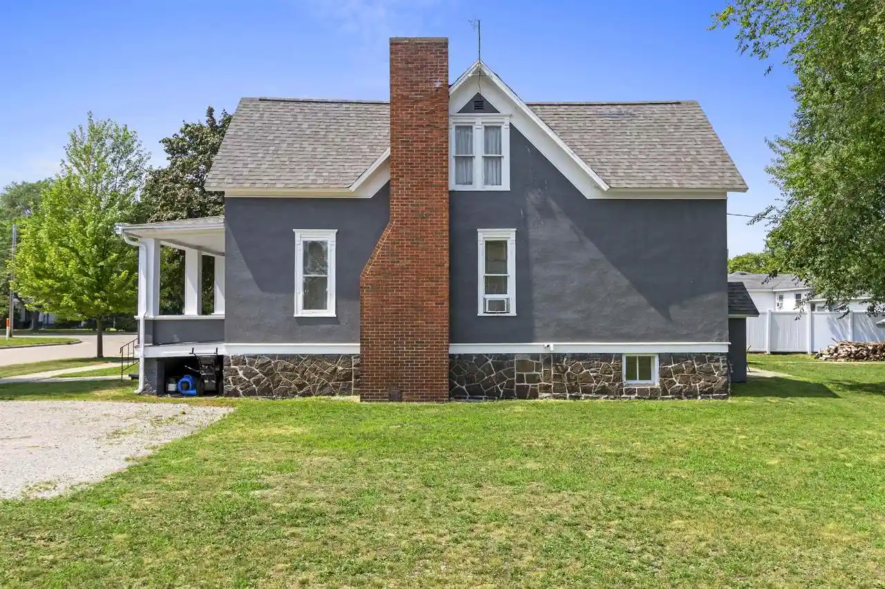 2nd image of 1030 Elizabeth Avenue Avenue, Marinette, WI 54143 | MLS# 50330632