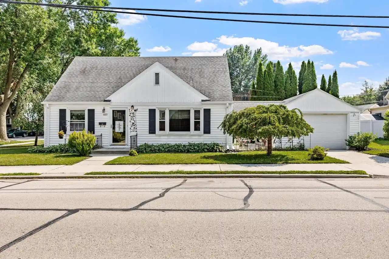 1st image of 1237 Ashland Avenue Avenue, Sheboygan, WI 53081 | MLS# 1975266