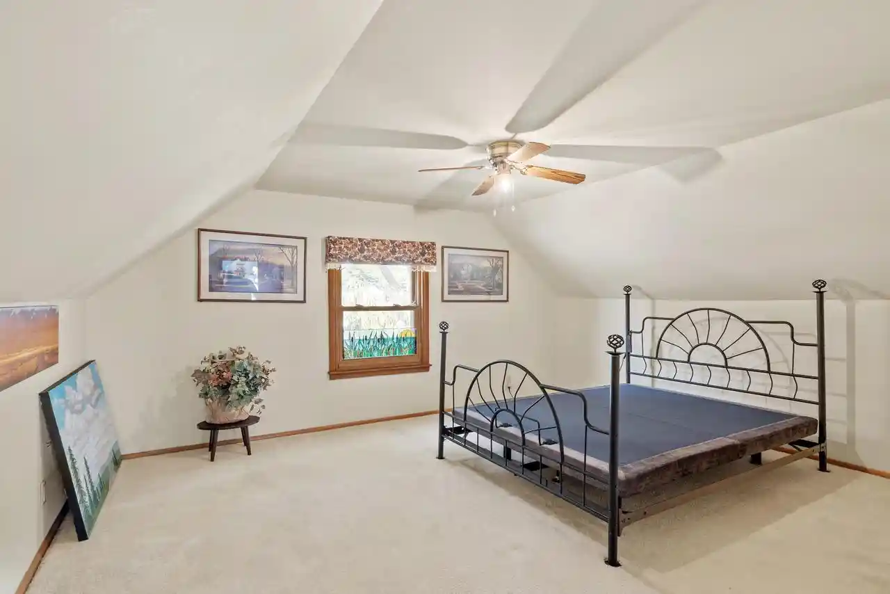 4th image of 1237 Ashland Avenue Avenue, Sheboygan, WI 53081 | MLS# 1975266