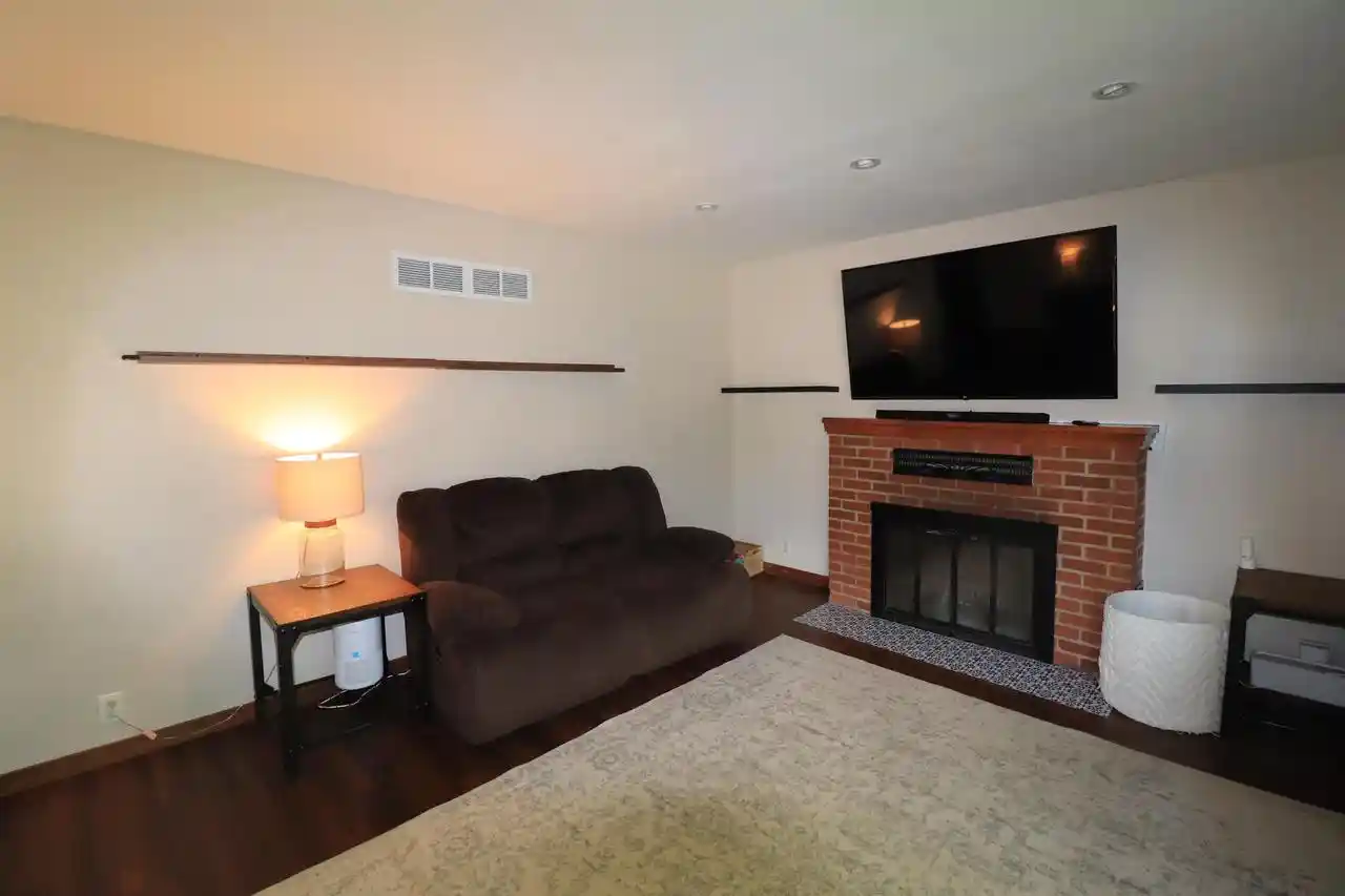 4th image of 106 S Main Street Street, Dodgeville, WI 53533 | MLS# 2029970