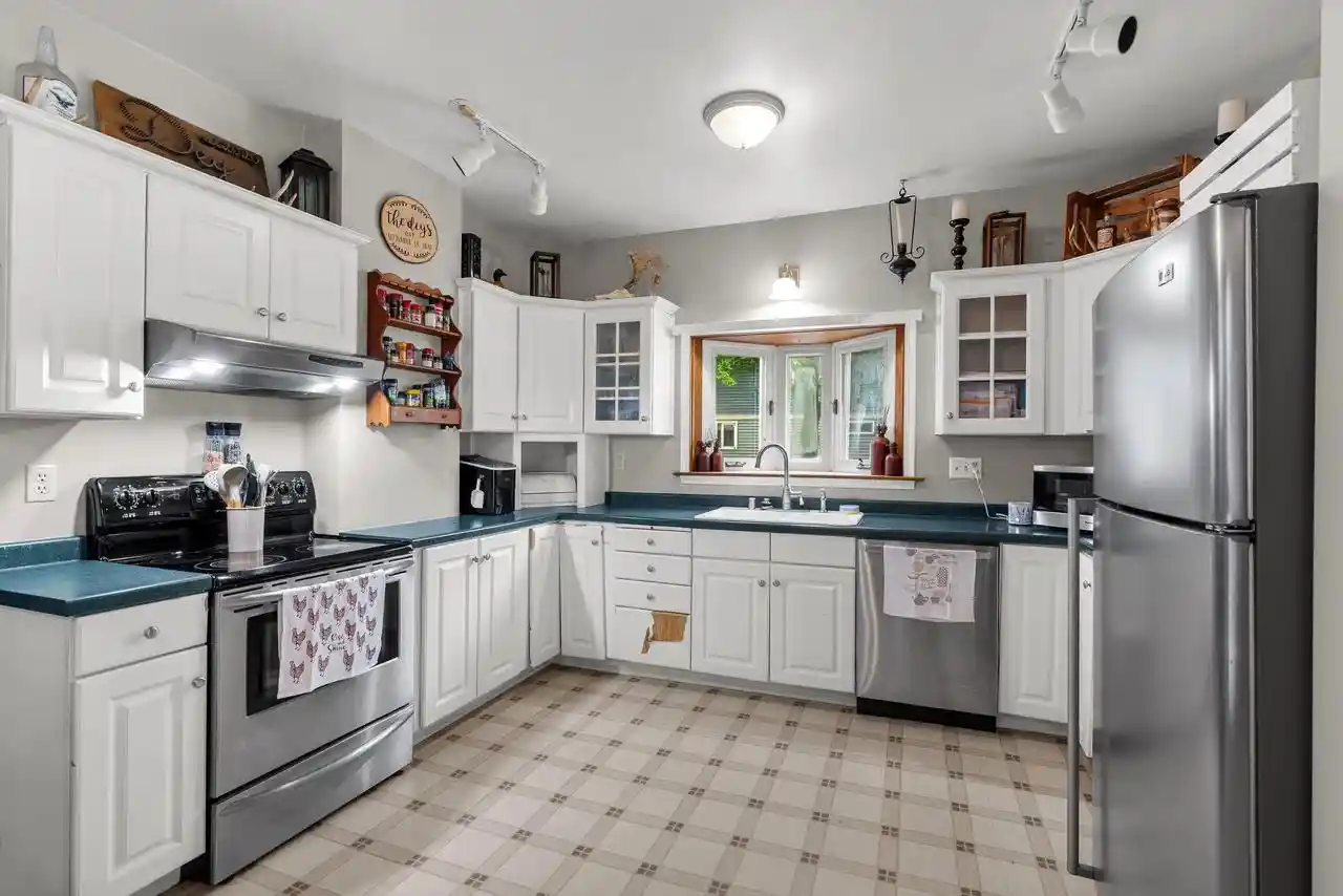 28th image of 1010 S Pearl Street Street, New London, WI 54961 | MLS# 50330631