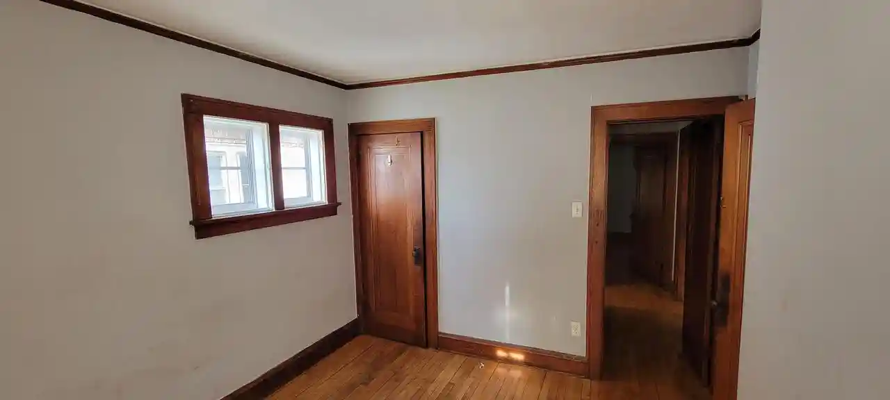 2nd image of 3827 N 24Th Pl Pl, Milwaukee, WI 53206