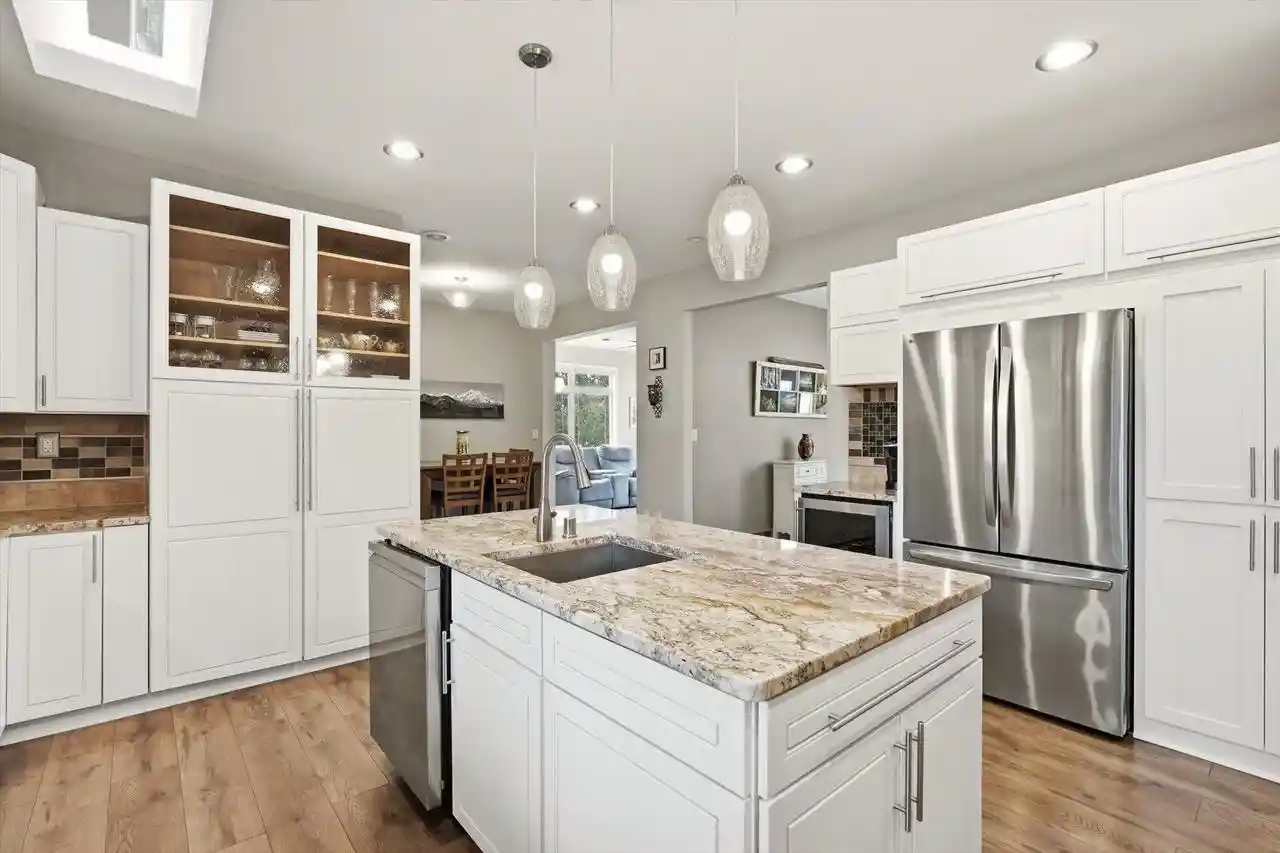 Photo 4 of Single family home for sale at 1551 Fox River Run Run, Mukwonago, WI 53149 | MLS# 1975277 | Listing updated on 2026-09-18