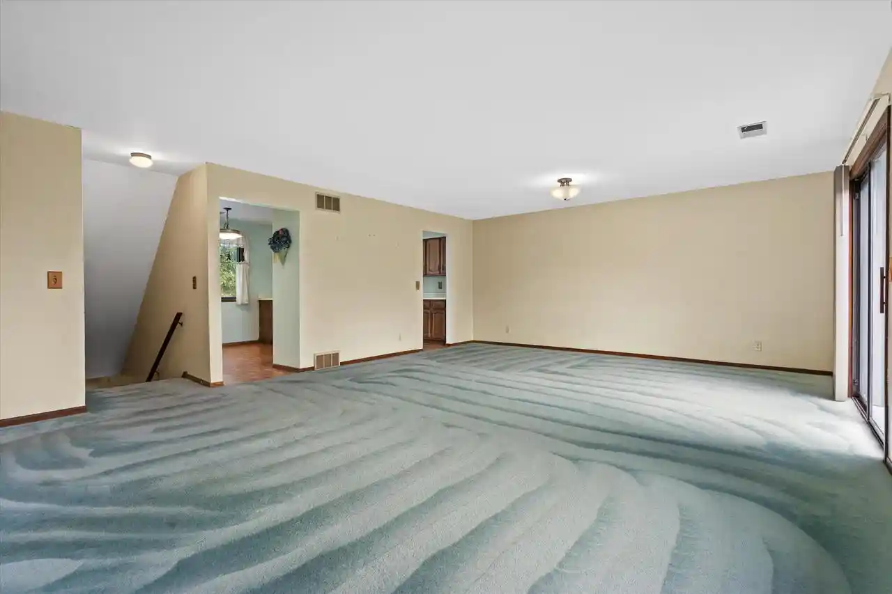 4th image of 5748 Cambridge Ln Ln, Mount Pleasant, WI 53406