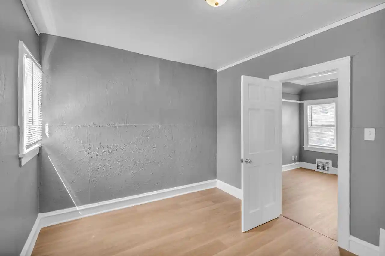 2nd image of 3573 N 11Th St St, Milwaukee, WI 53206