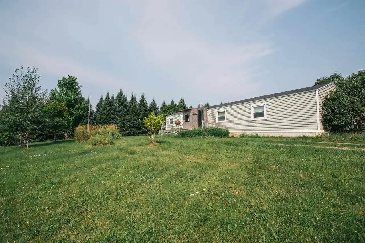 4th image of W14116 Mud Lake Dr Dr, Lublin, WI 54447 | MLS# 22603820