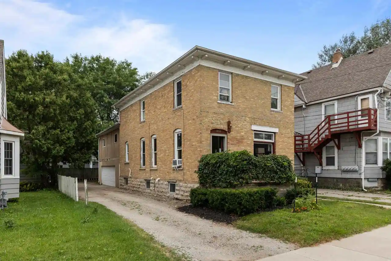 1st image of 303 E Parkway Avenue Avenue, Oshkosh, WI 54901 | MLS# 50330652