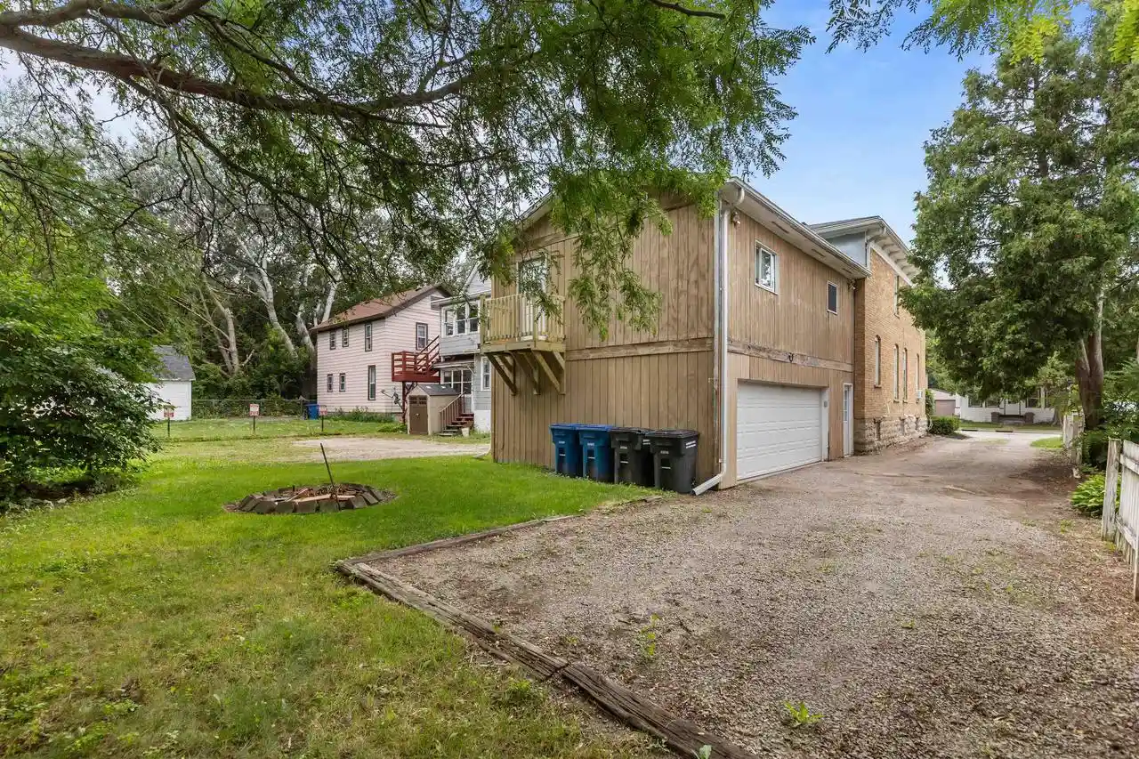 62nd image of 303 E Parkway Avenue Avenue, Oshkosh, WI 54901 | MLS# 50330652