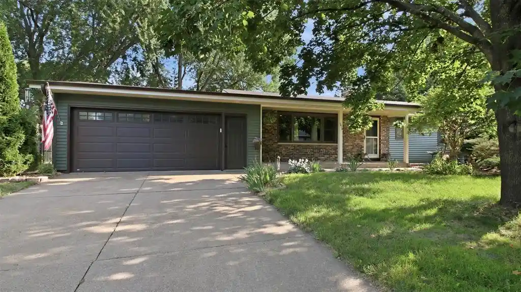 Photo 1 of Single family home for sale at 1819 Grandview Dr Dr, Eau Claire, WI 54703 | MLS# 1603992 | Listing updated on 2026-08-11