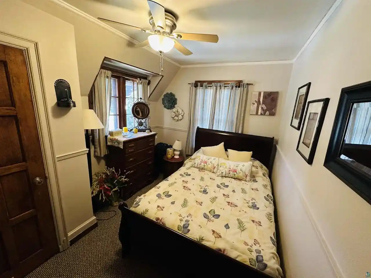 Photo 3 of Single family home for sale at 2417 Hammond Ave Ave, Superior, WI 54880 | MLS# 6127231 | Listing updated on 2026-10-06