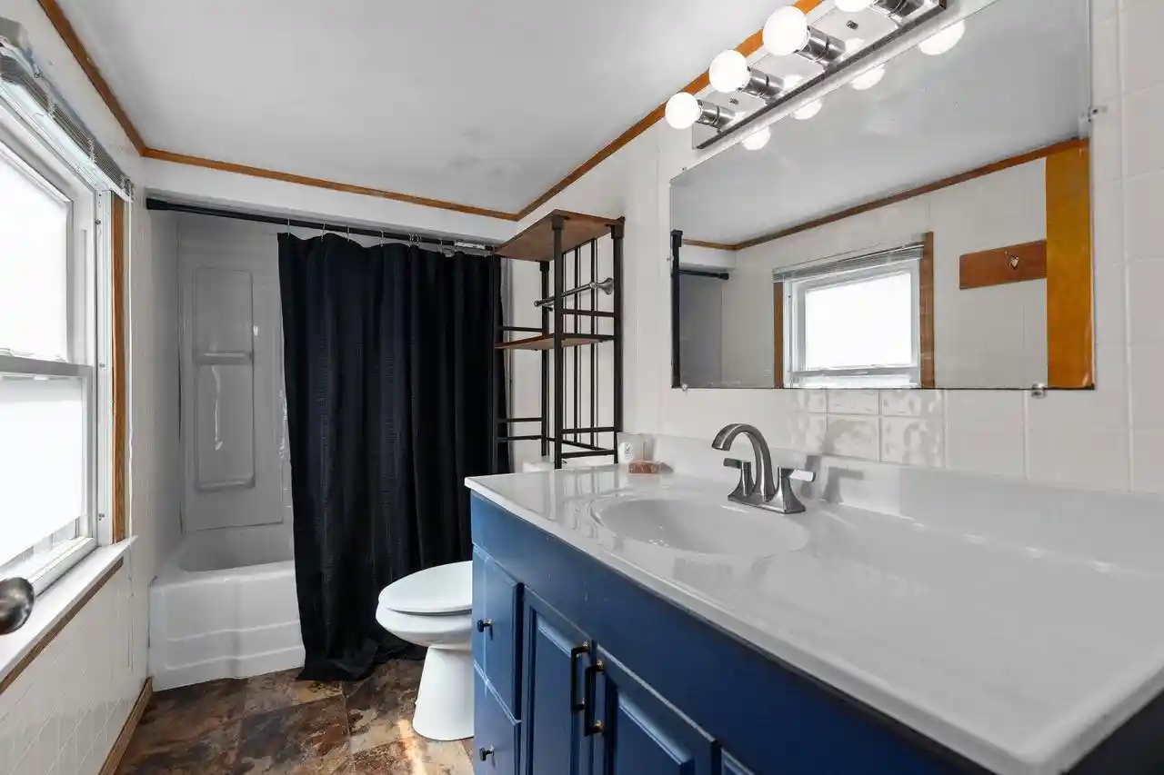 20th image of 831 Winnebag0 Avenue Avenue, Oshkosh, WI 54901 | MLS# 50330661