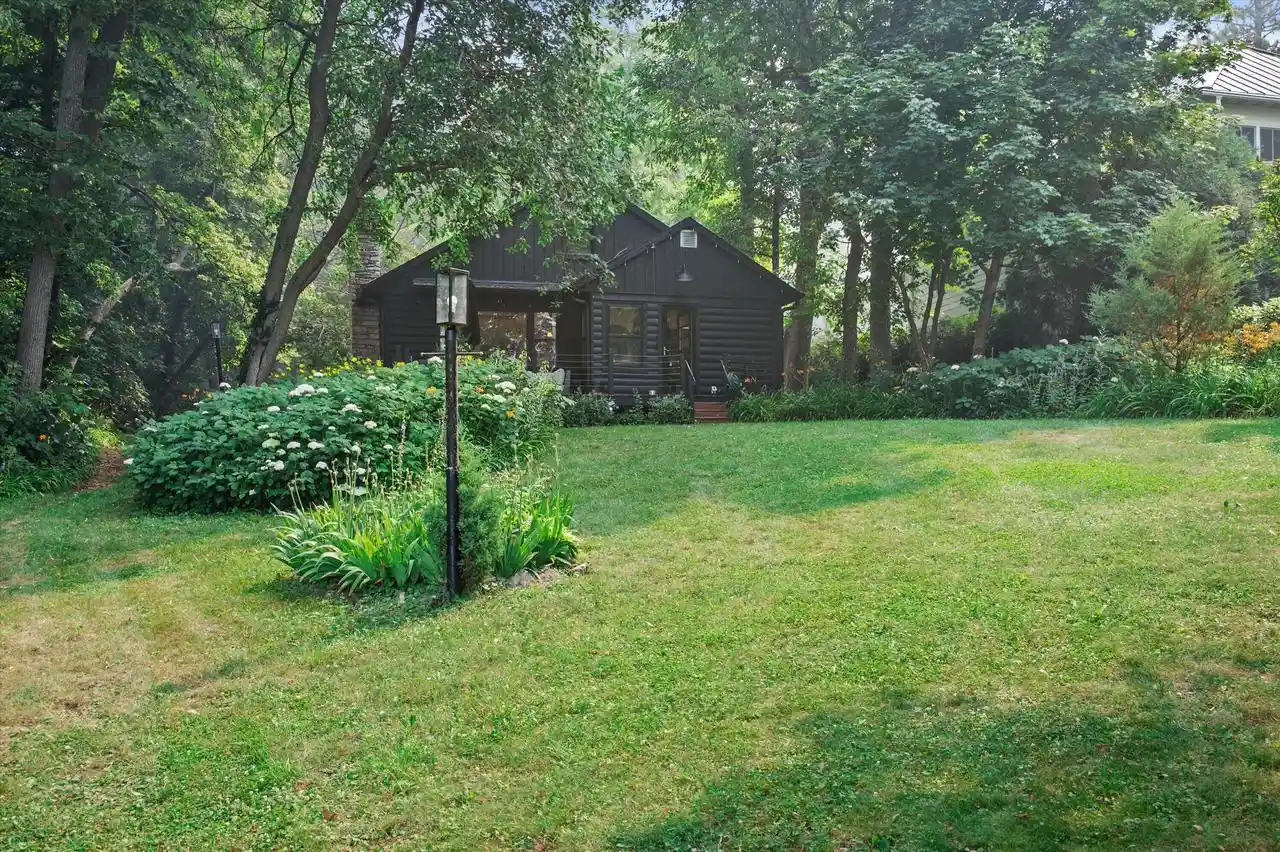41st image of N9063 E Miramar Dr Dr, East Troy, WI 53120 | MLS# 1975312
