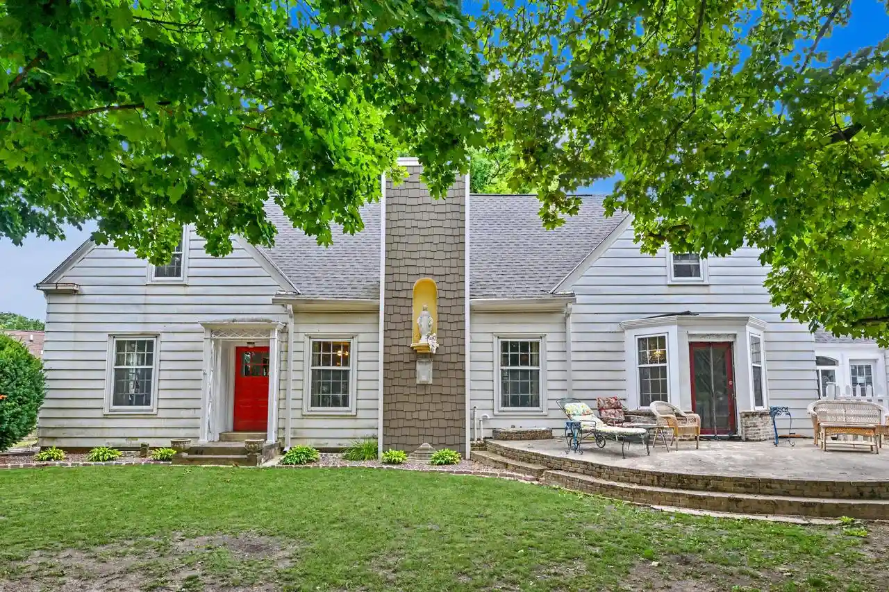 3rd image of 3123 W Grange Avenue Avenue, Milwaukee, WI 53221 | MLS# 1975314