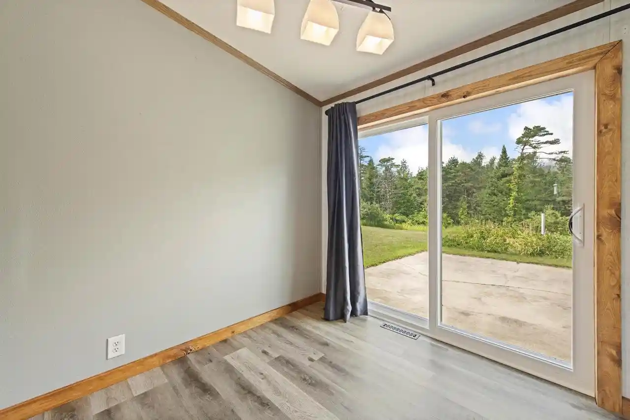4th image of N3355 Bay De Noc Dr Dr, Menominee, MI 49858 | MLS# 50330664